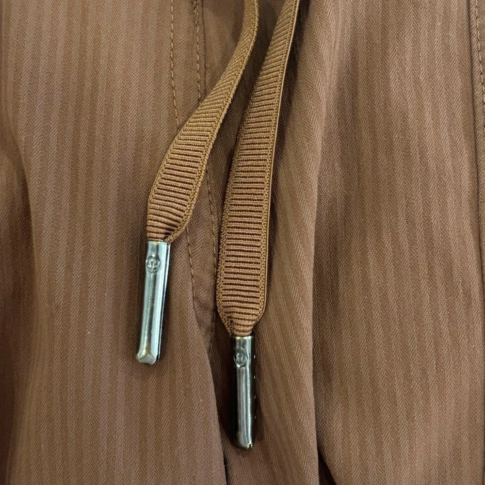 Lululemon Dance Studio Mid Rise Joggers In Roasted Brown Size 2